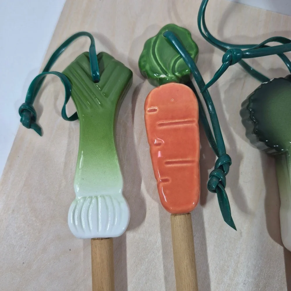 Set of‎ 4 Wooden Kitchen Utensils with Ceramic Vegetable Handles